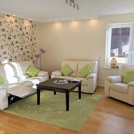 Haus Landlust شقة إيديرسي
